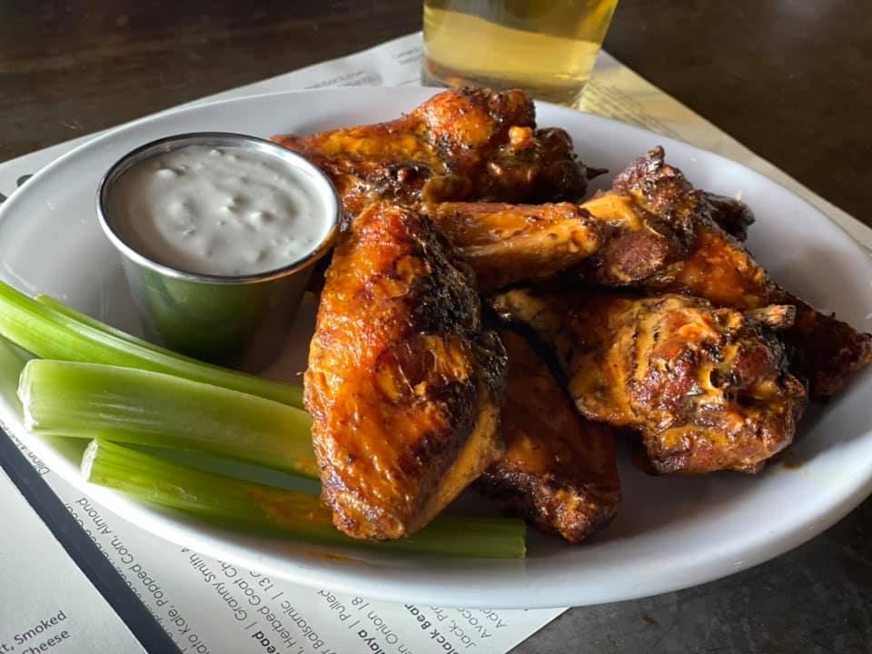 Barrel Back’s Chicken Wings | Food | Northern Express